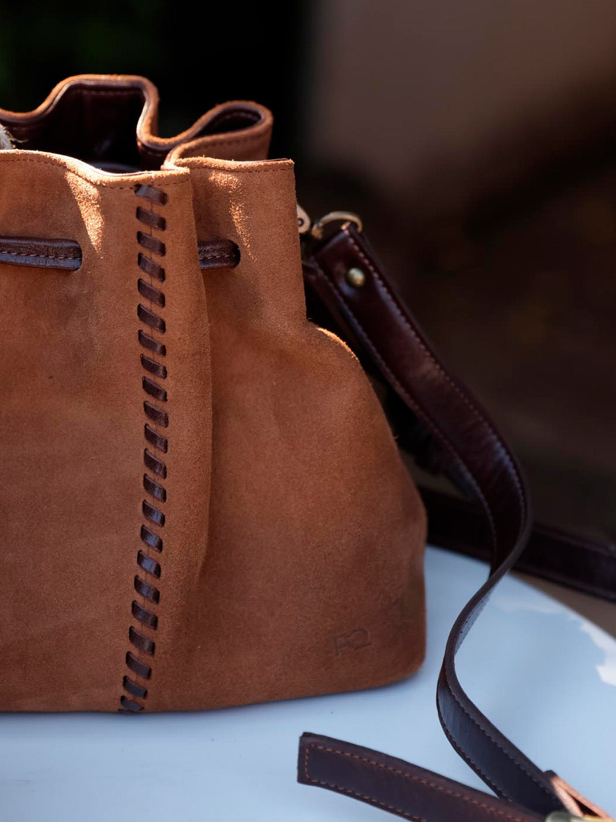 Cartera Borlinga Camel