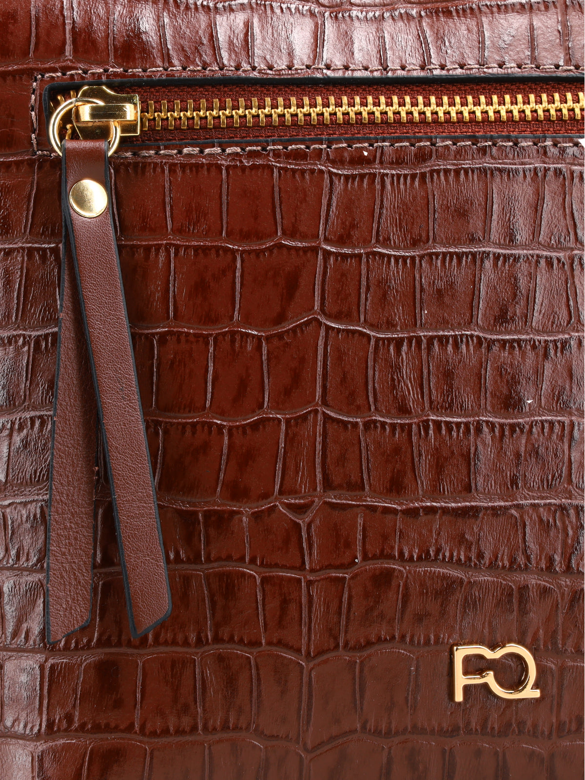 Cartera Claire Chocolate Croco