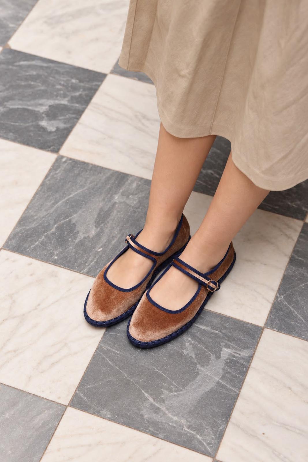 Ballerina Dama Camel